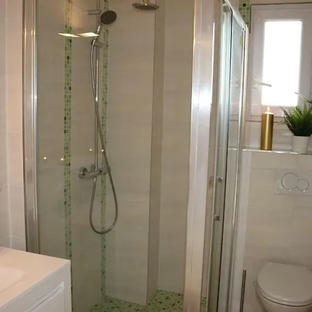 Lea De Paris Aparthotel